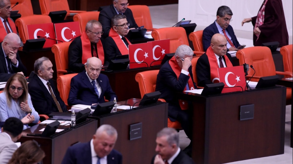 TBMM’de tarihi oturum