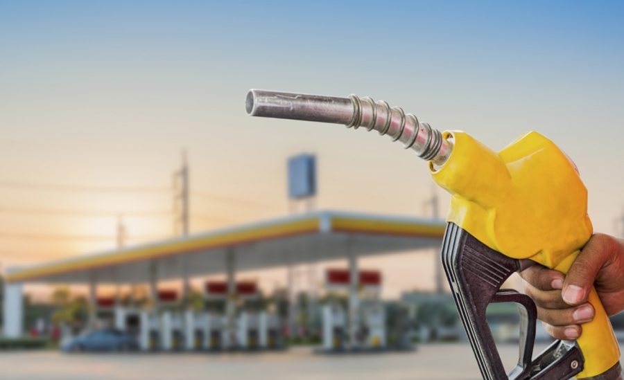 Akaryakıt tabelaları değişti: Benzine zam geldi