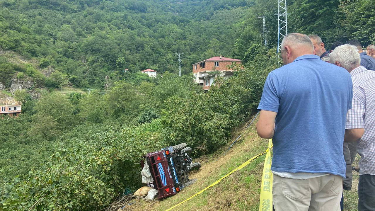 Ordu'da patpat devrildi: Sürücünün eşi öldü