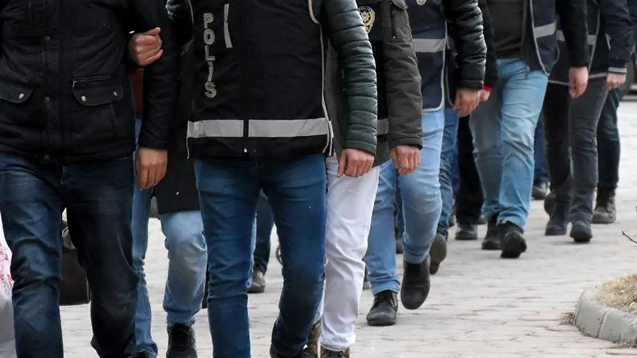 Ankara’da uyuşturucu ve fuhuş operasyonu: 10 kişi tutuklandı