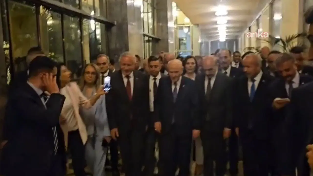 Çerçeve yasa kabul edildi: Bahçeli'den ilk açıklama!