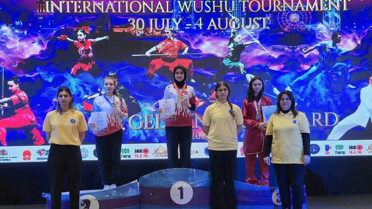 Karapınarlı Milli Sporculardan Gürcistan'da Büyük Başarı: 2 Altın, 2 Gümüş Madalya
                    
                
                5