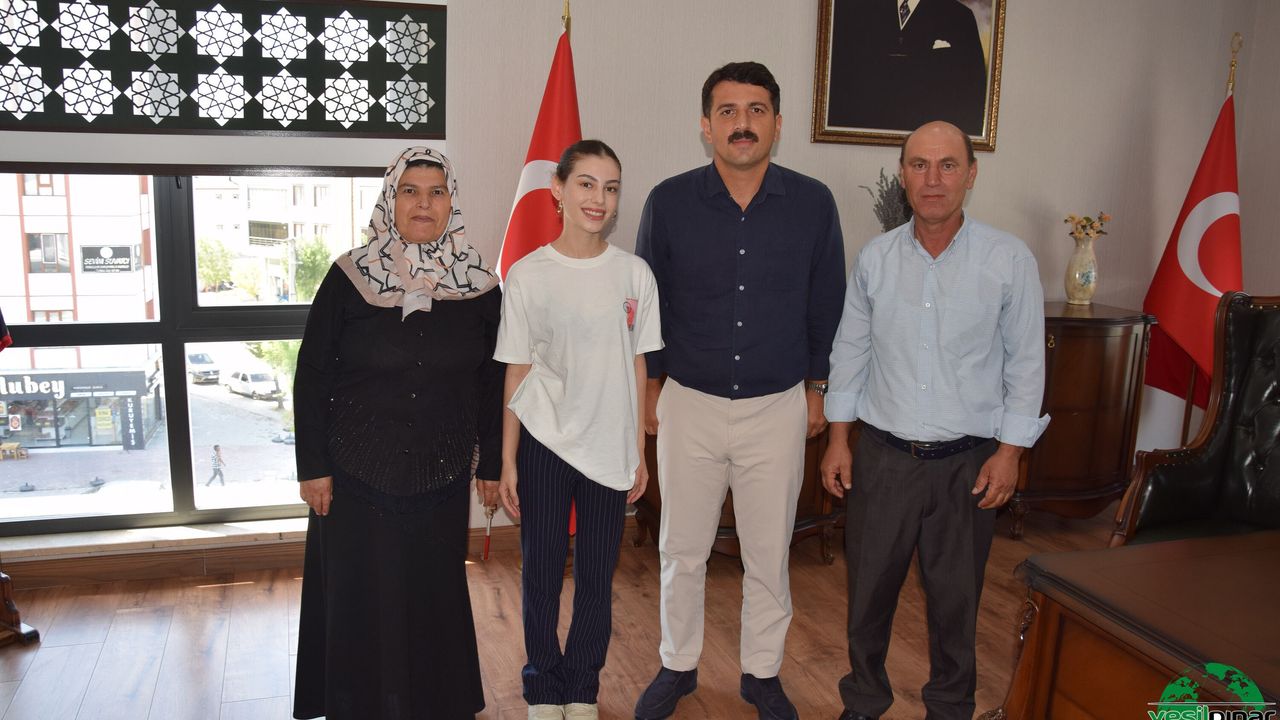 Karapınarlı Hasibe Nur İlhan YKS’de Türkiye 1.993’üncüsü Oldu