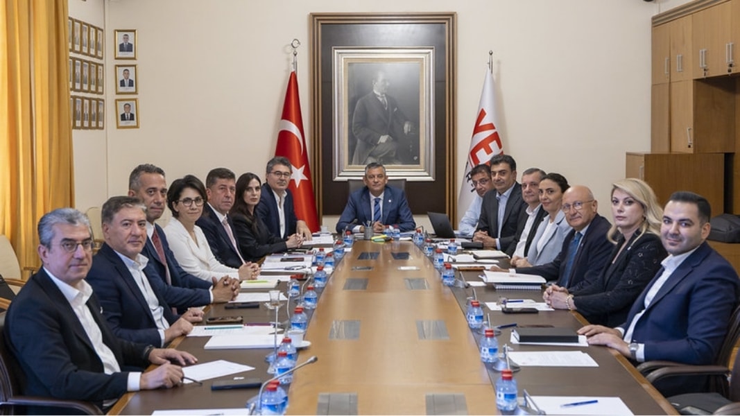 Özgür Özel, yarın MYK'yı topluyor