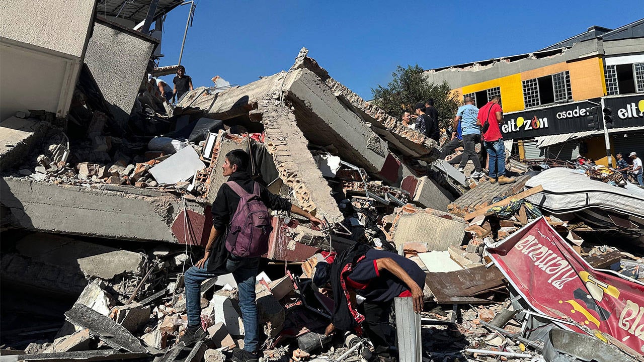 7.4 büyüklüğündeki depremin ardından: Kolombiya'da ‘Ulusal Afet Durumu’ ilan edildi