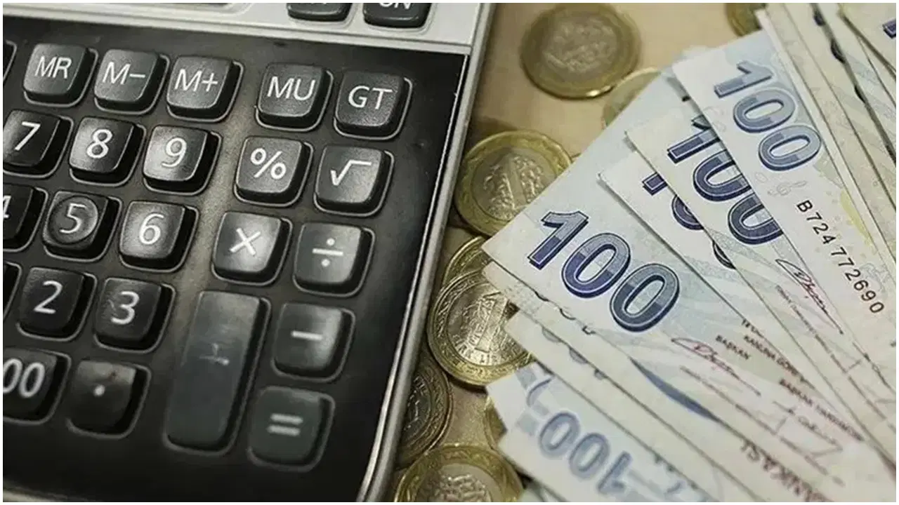TÜİK kritik ekonomi verilerini açıkladı: Ticaret satış hacmi yıllık bazda geriledi