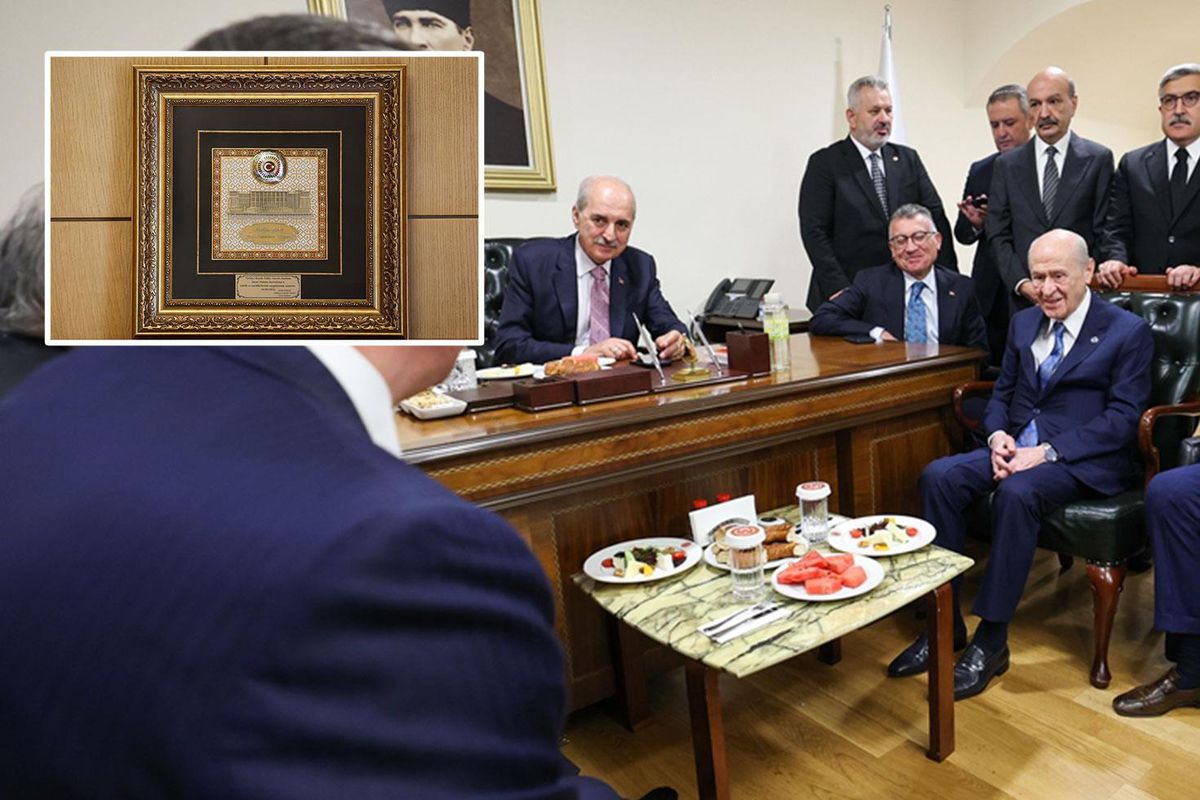 Bahçeli'den Kurtulmuş'a "Birliğin Gücü Milli İradenin Kararı" temalı hediye