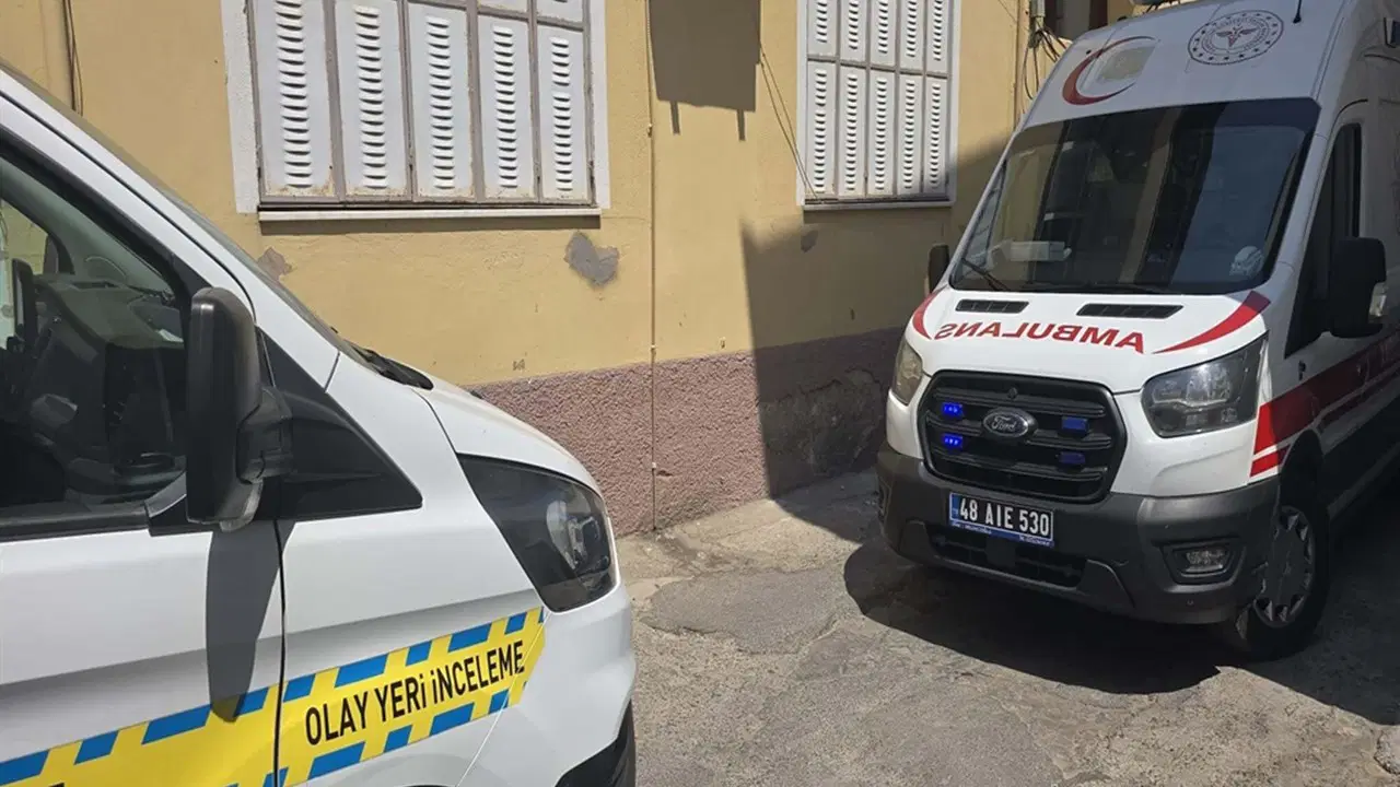 Evli çiftin şüpheli ölümü: Evlerinde silahla vurulmuş halde ölü bulundular