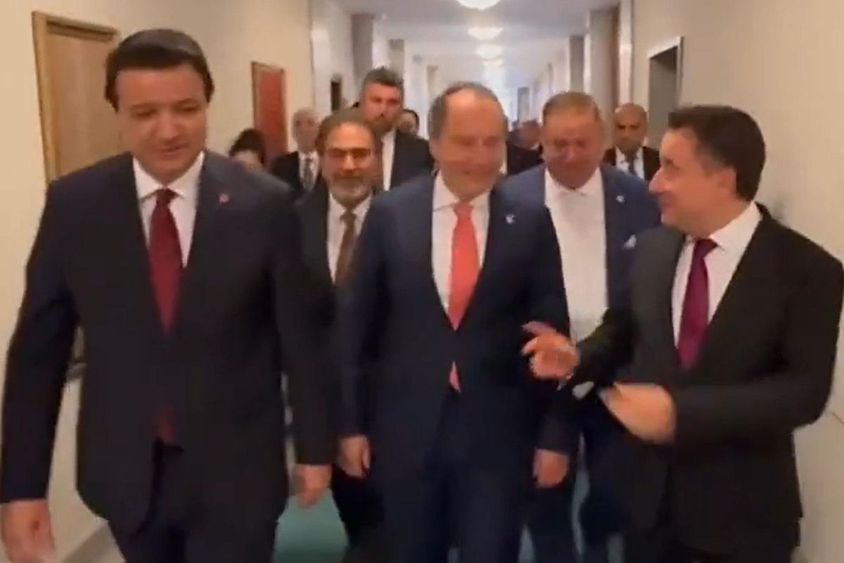 Üç muhalefet lideri Meclis'te buluştu: İttifakın ilk fotoğrafı mı?