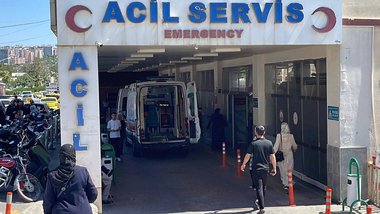 Yanan araçta bir kadının cansız bedeni bulundu: 4 kişi gözaltında