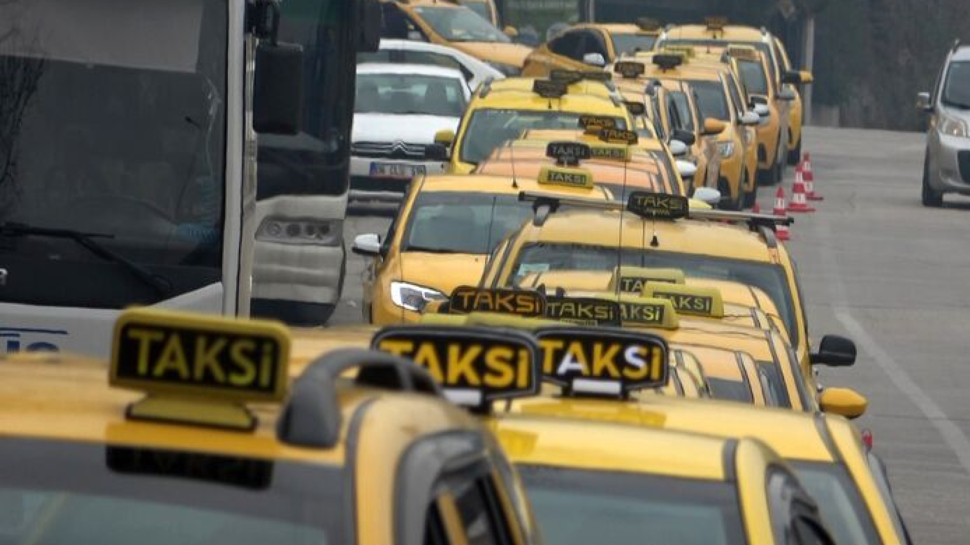 Bursa'da taksi ücretlerine zam