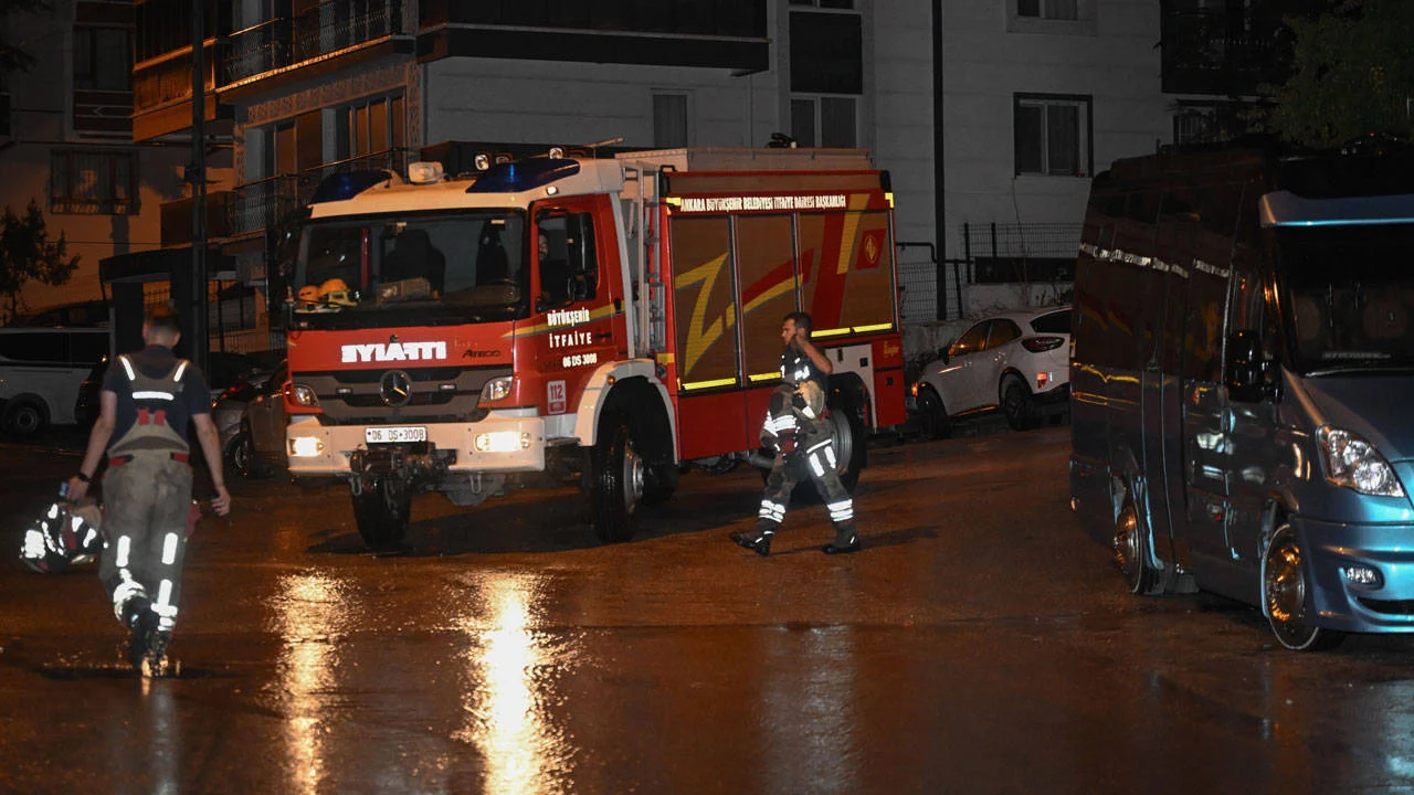 Ankara'da sağanak: Bazı binaları su bastı