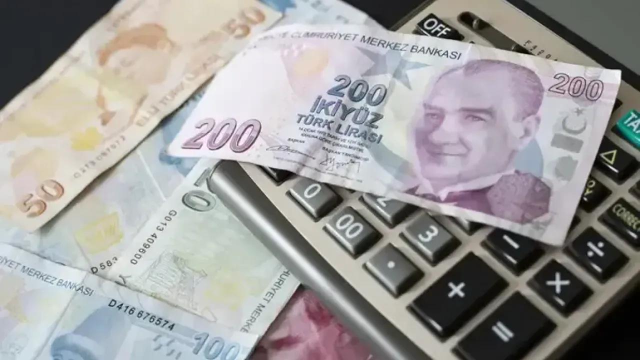 Memur Emeklilerinin Gözü AYM’de: Seyyanen Zam ve Geriye Dönük Ödeme Olacak mı?