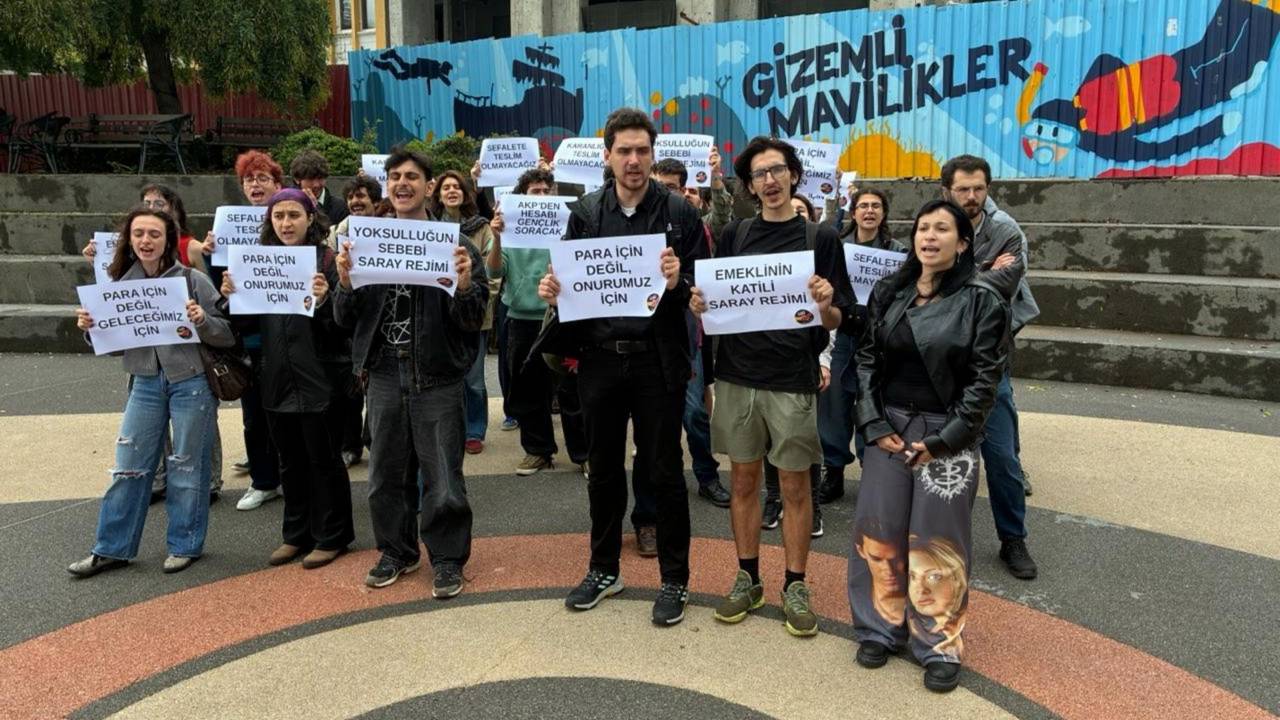 GSÜ öğrencilerinden emekli eyleminde yaşamına son veren Şekeroğlu için çağrı: “Para için değil, geleceğimiz ve onurumuz için birleşelim”
