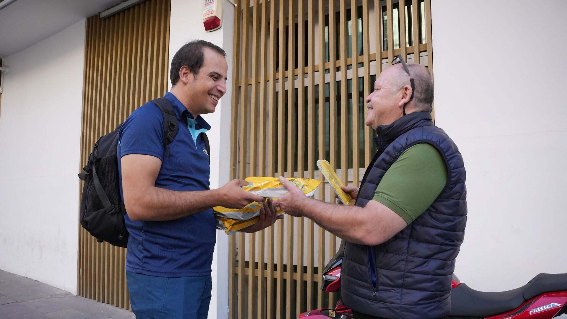 Altı ayda 728 milyon kargo