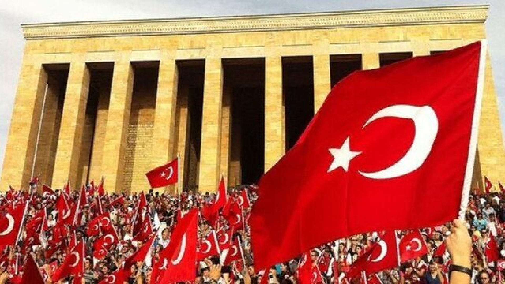 28 Ekim yarım gün mü?