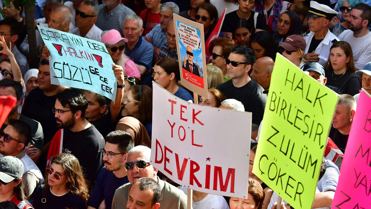Kazanmanın yolu başka bir siyasette