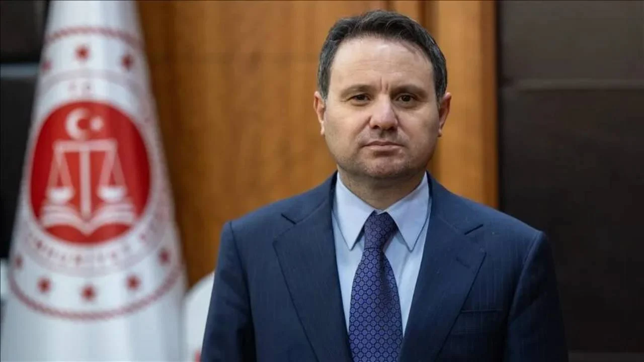 Akın Gürlek'ten "fon soruşturması" açıklaması: "Paralar geri getirilecek mi?" sorusuna yanıt verdi