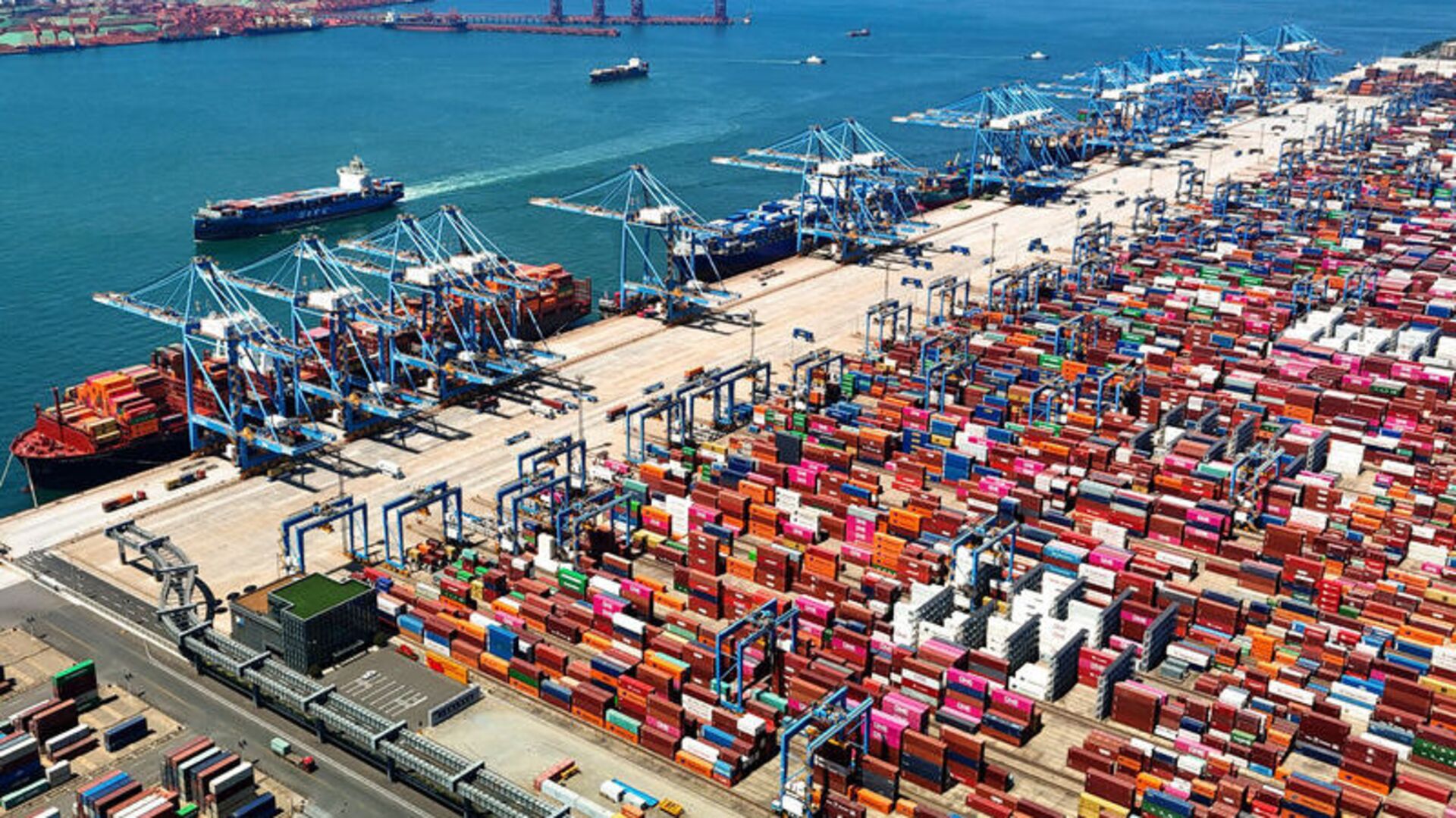 Çin'den 938 milyar dolar dış ticaret fazlası