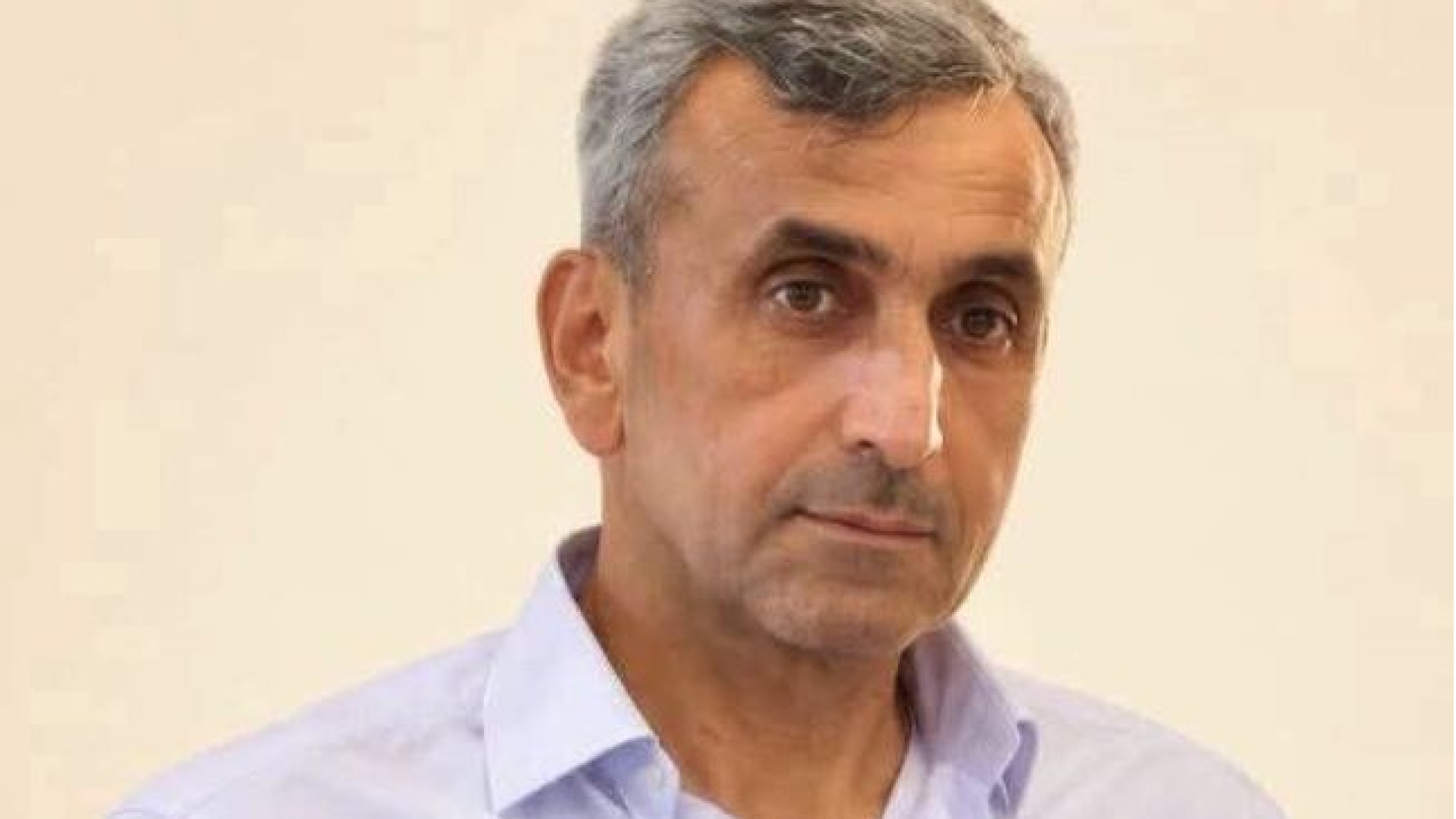 3 canını kaybetti! Enkaz altında can verdi