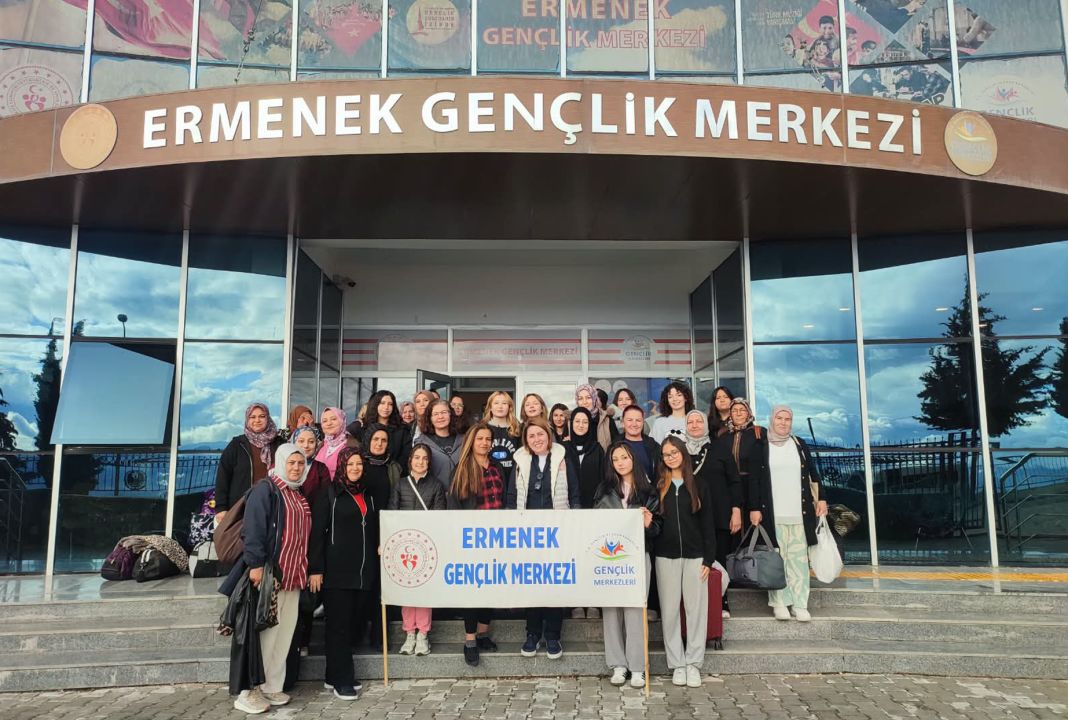 Ermenek Gençlik Merkezinden Anne-Kız Kampı
