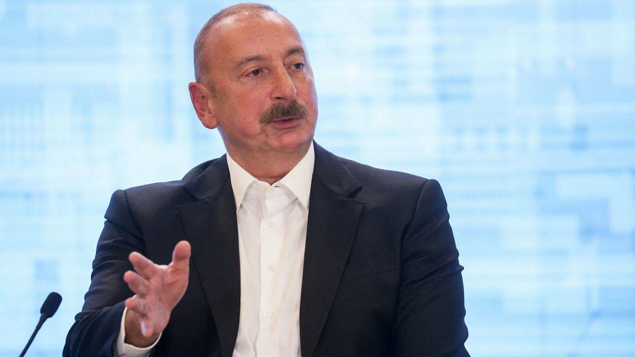 Aliyev'in partisinden AKP'li isimlere tepki: "İlişkilere zarar verecek adımlardan kaçınmalarını umuyoruz""