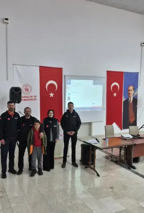 Karaman AFAD'dan Kız KYK Yurdu'nda Afet Farkındalık Eğitimi