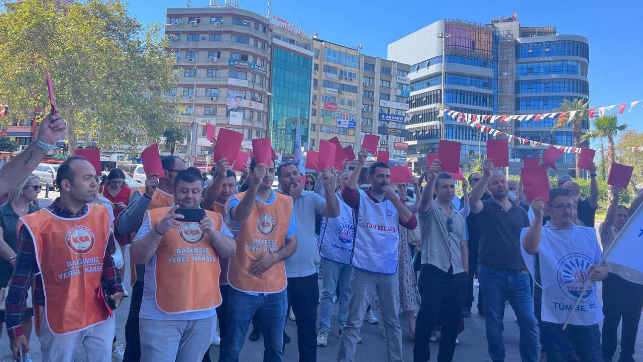 Konak Belediyesi yönetimine emekçilerden 'kırmızı kart'