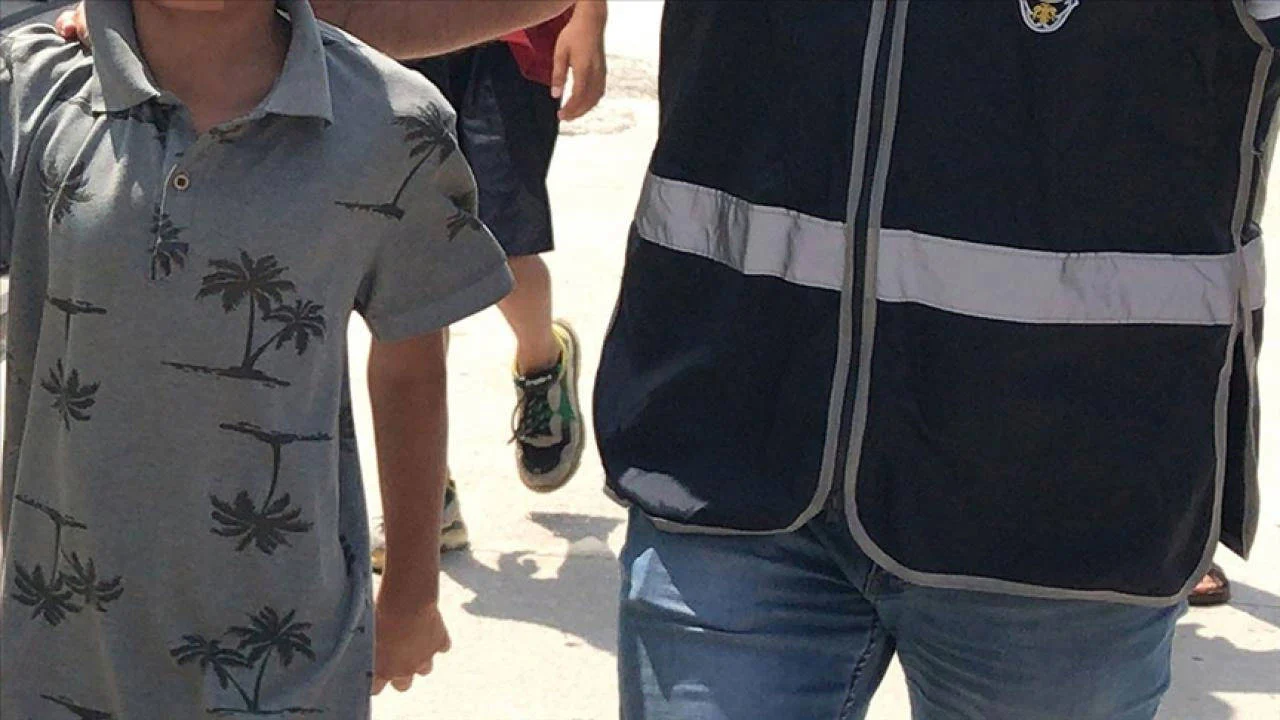 Arnavutköy'de 12 yaşındaki çocuk akranları tarafından darbedildi: 3 gözaltı