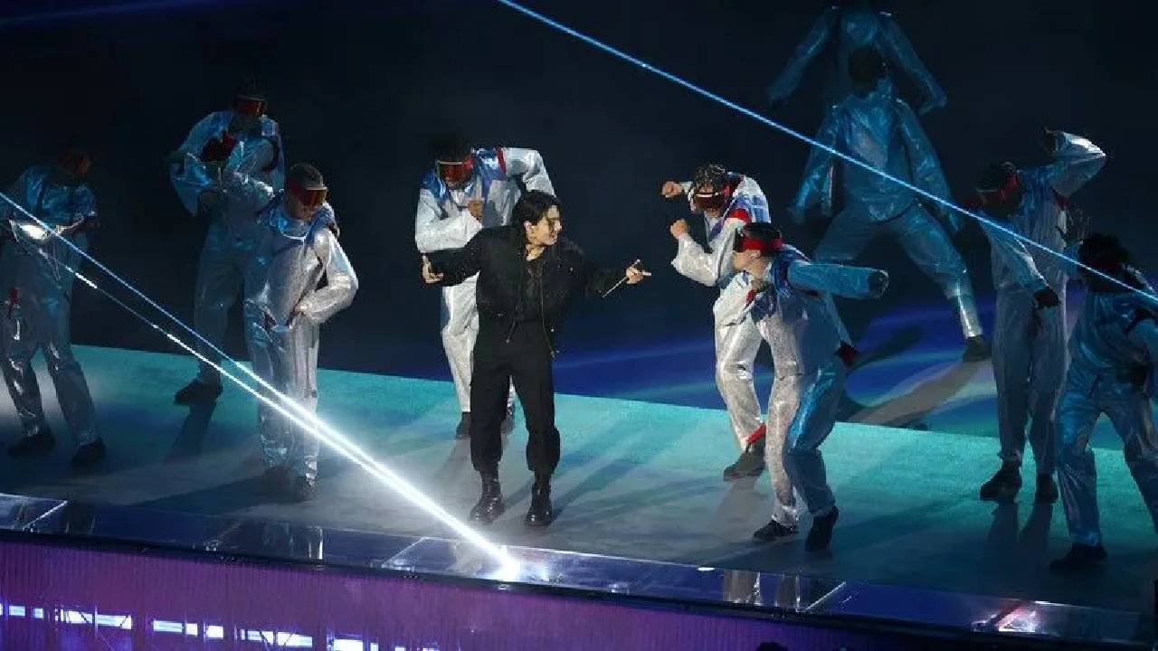 Güney Koreli BTS grubundan rekor: Spotify'da yılda 10 milyar dinlenme barajını aşan ilk grup oldular