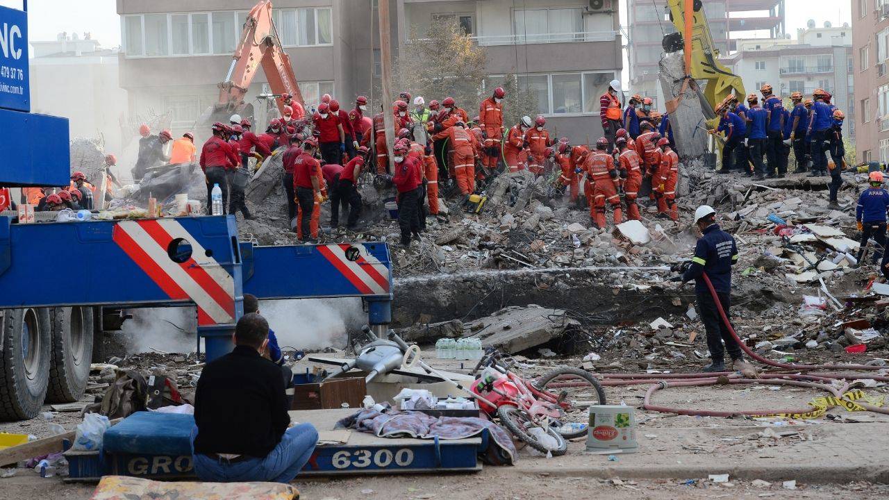 İzmir depreminin 6. yılı: 36 kişinin öldüğü Rıza Bey Apartmanı davasında hâlâ karar yok