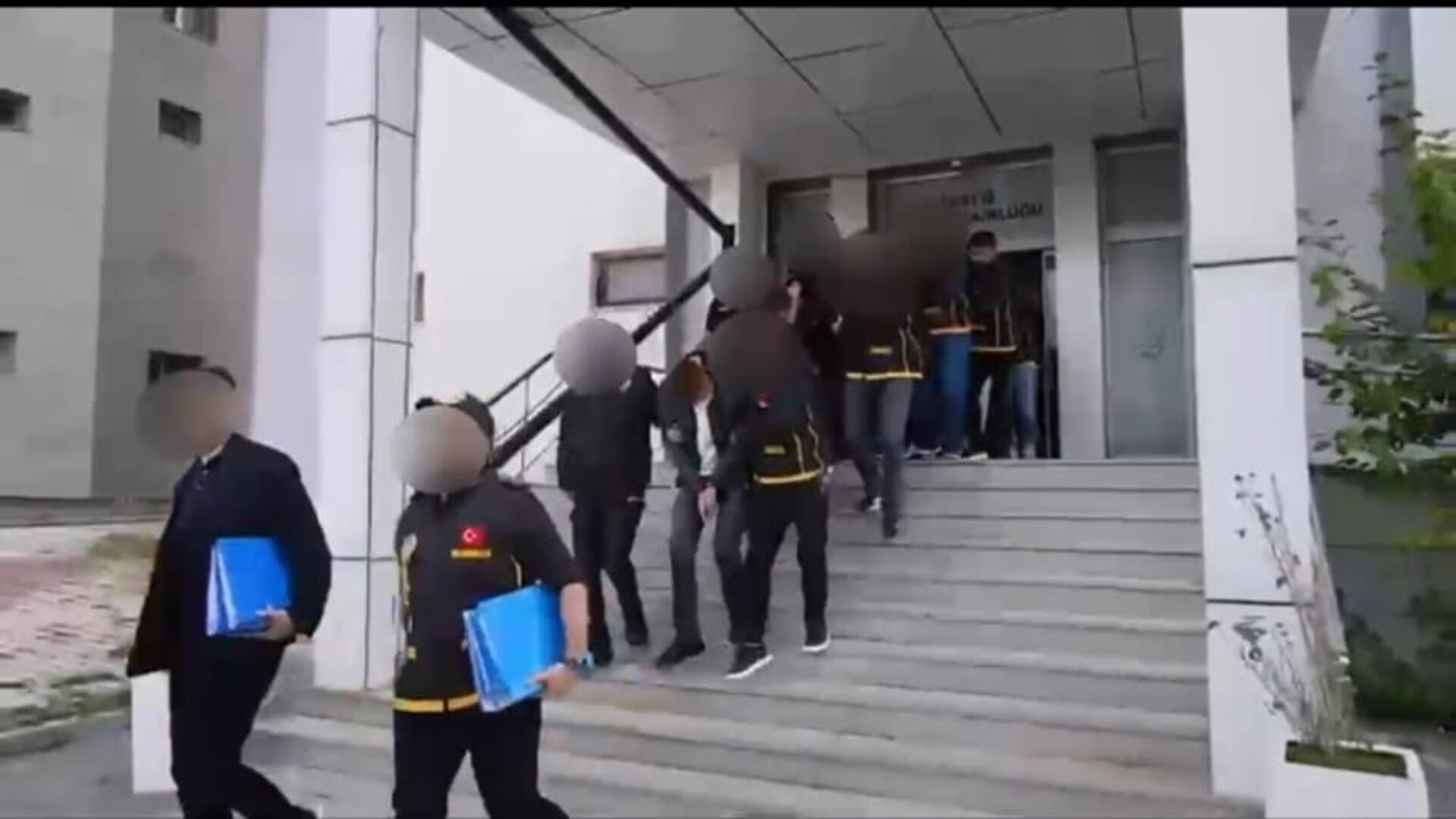 2.3 milyarlık operasyon: 11 tutuklama
