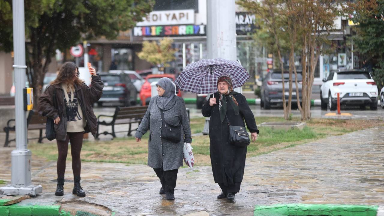 AKOM'dan sağanak uyarısı: Ne kadar devam edecek?