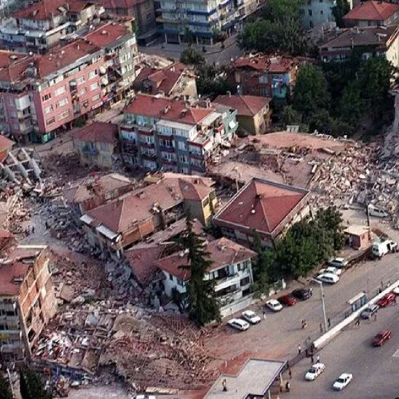 17 Ağustos depremi ne zaman oldu?