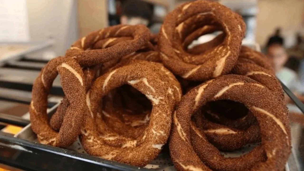 Simit fiyatı 30 TL'ye çıktı: Ticaret Bakanlığı'ndan sert uyarı
