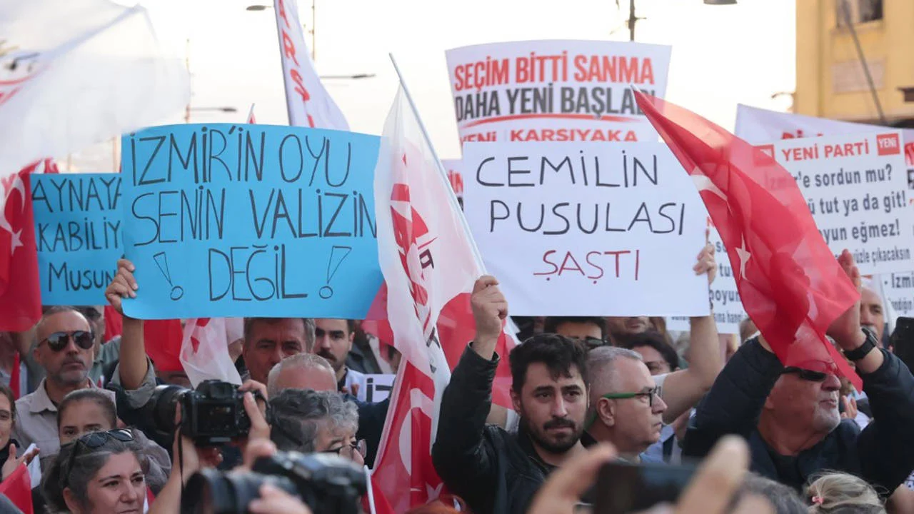 İzmir'in iradesi satılık değil