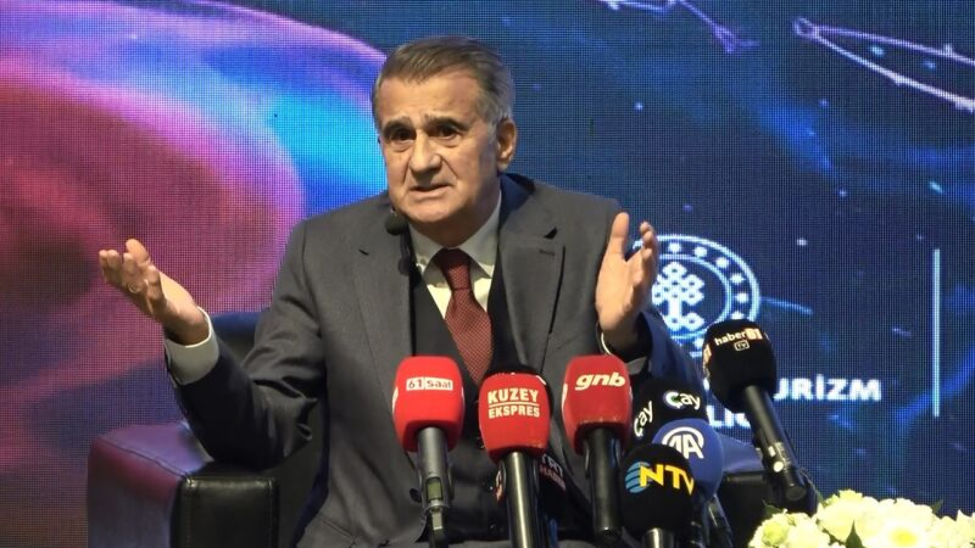 "Milli takıma Türk teknik direktör gerekiyor"