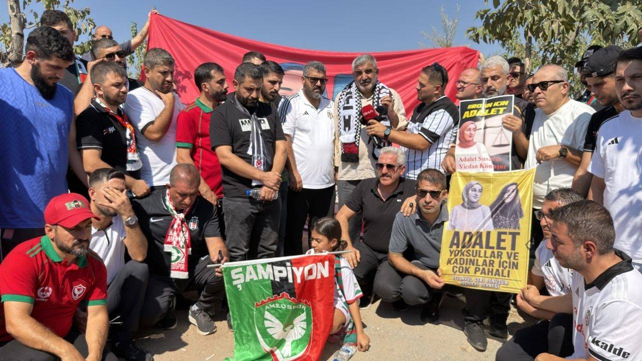 Amedspor ve Beşiktaş taraftarlarından Rojin Kabaiş'in mezarına ziyaret