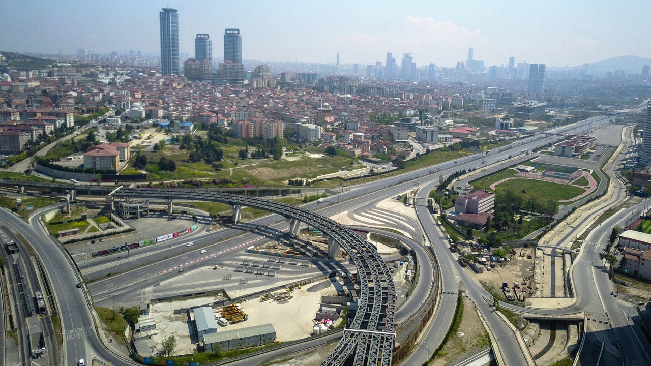 21 Ekim'e kadar: Küçükçekmece'de Edirne istikameti gece trafiğe kapatılacak