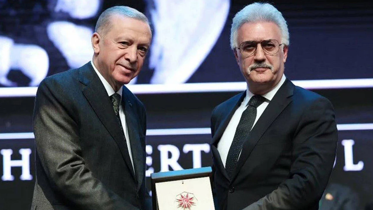 Karadağlı’nın ‘Lale Devri’ sahnede