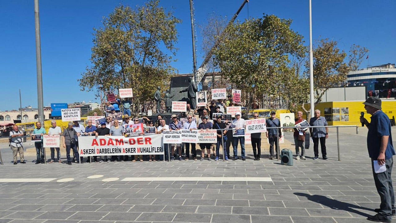 Eski askerler, 12 Eylül Askeri darbesini lanetledi