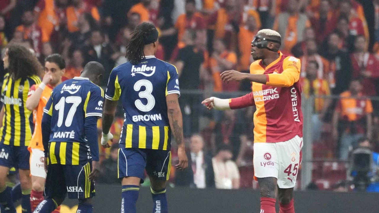 Galatasaray-Fenerbahçe derbisinde muhtemel ilk 11'ler