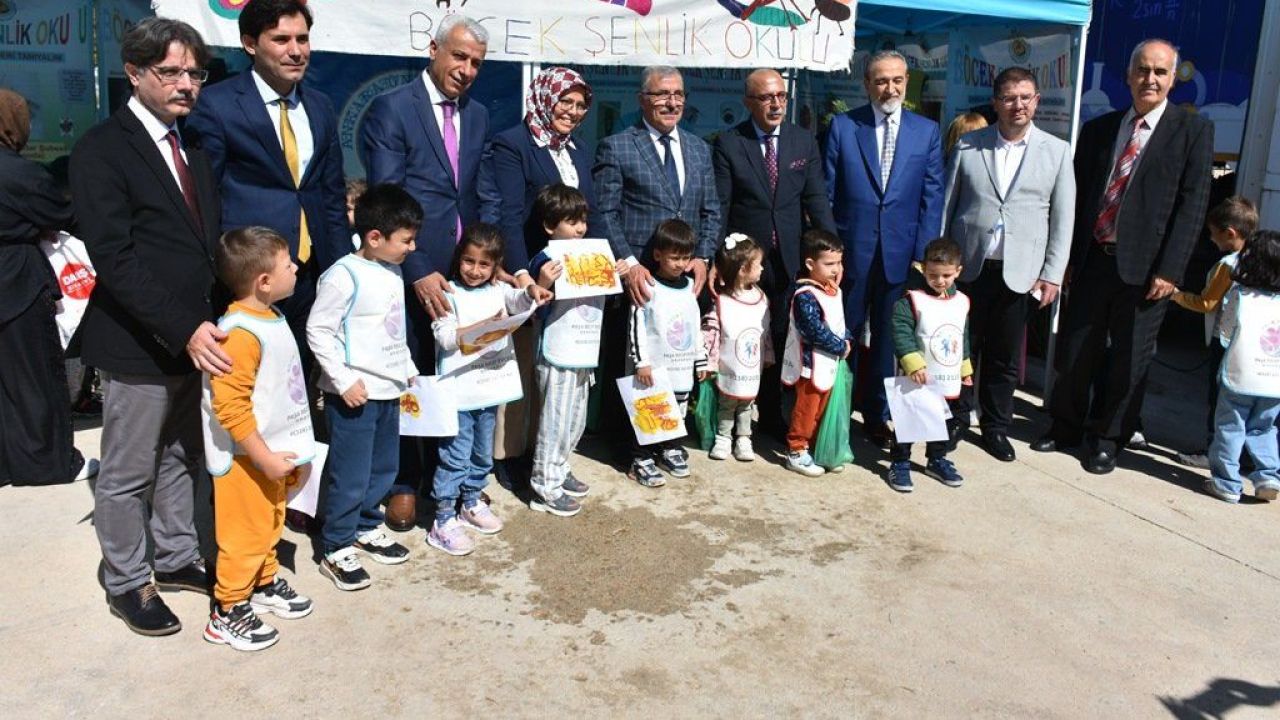 "Keşfetmenin Neşeli Yolculuğu-3" Bilim Şenliği Karaman'da Kapılarını Açtı