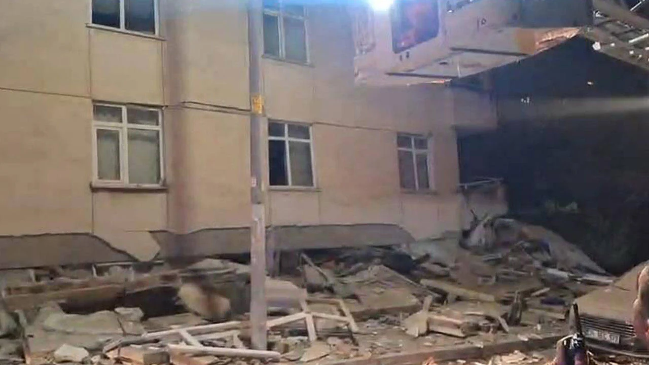 İstanbul Maltepe'de 6 katlı binada çökme: Bölgeye çok sayıda ekip sevk edildi