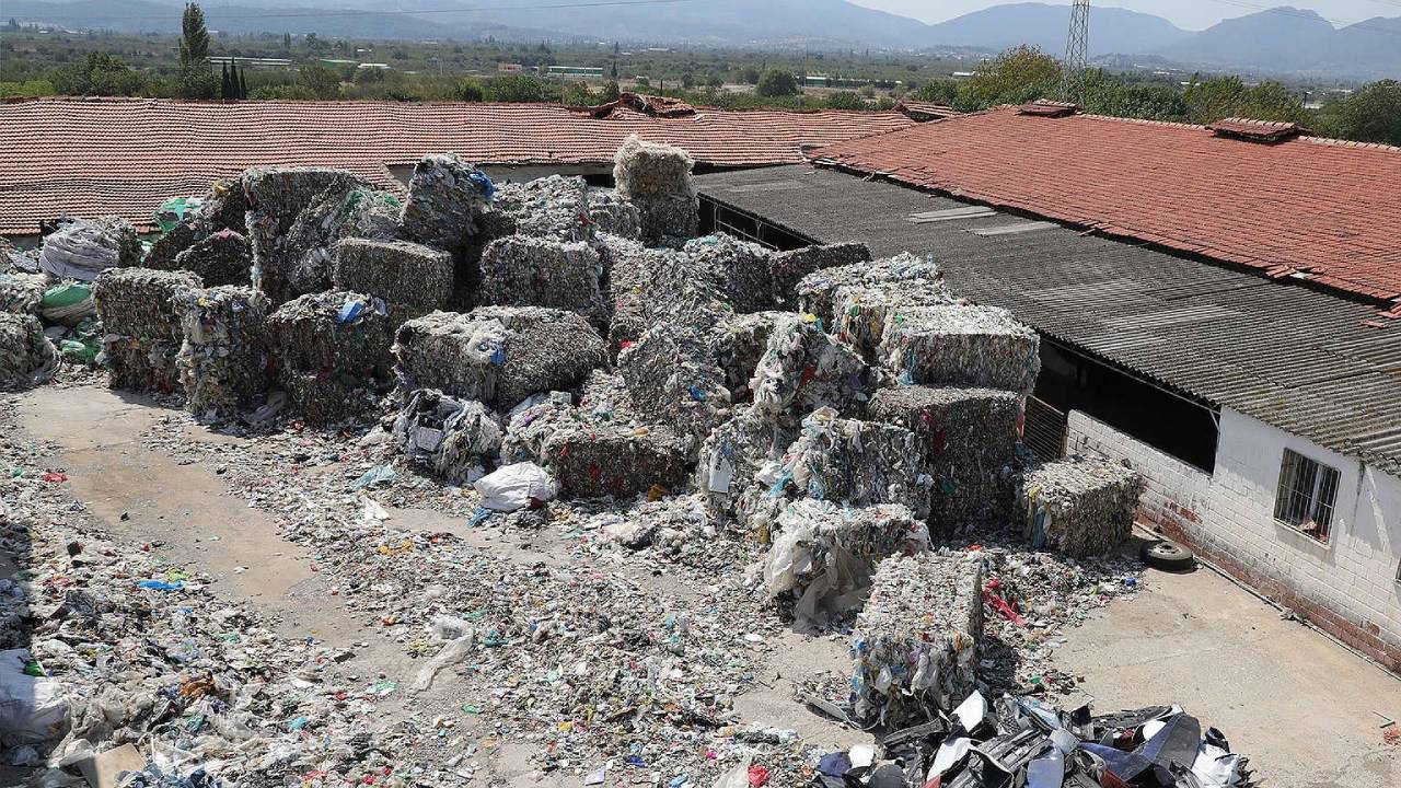 Plastik kirliliğinin tek sorumlusu ithalat değil