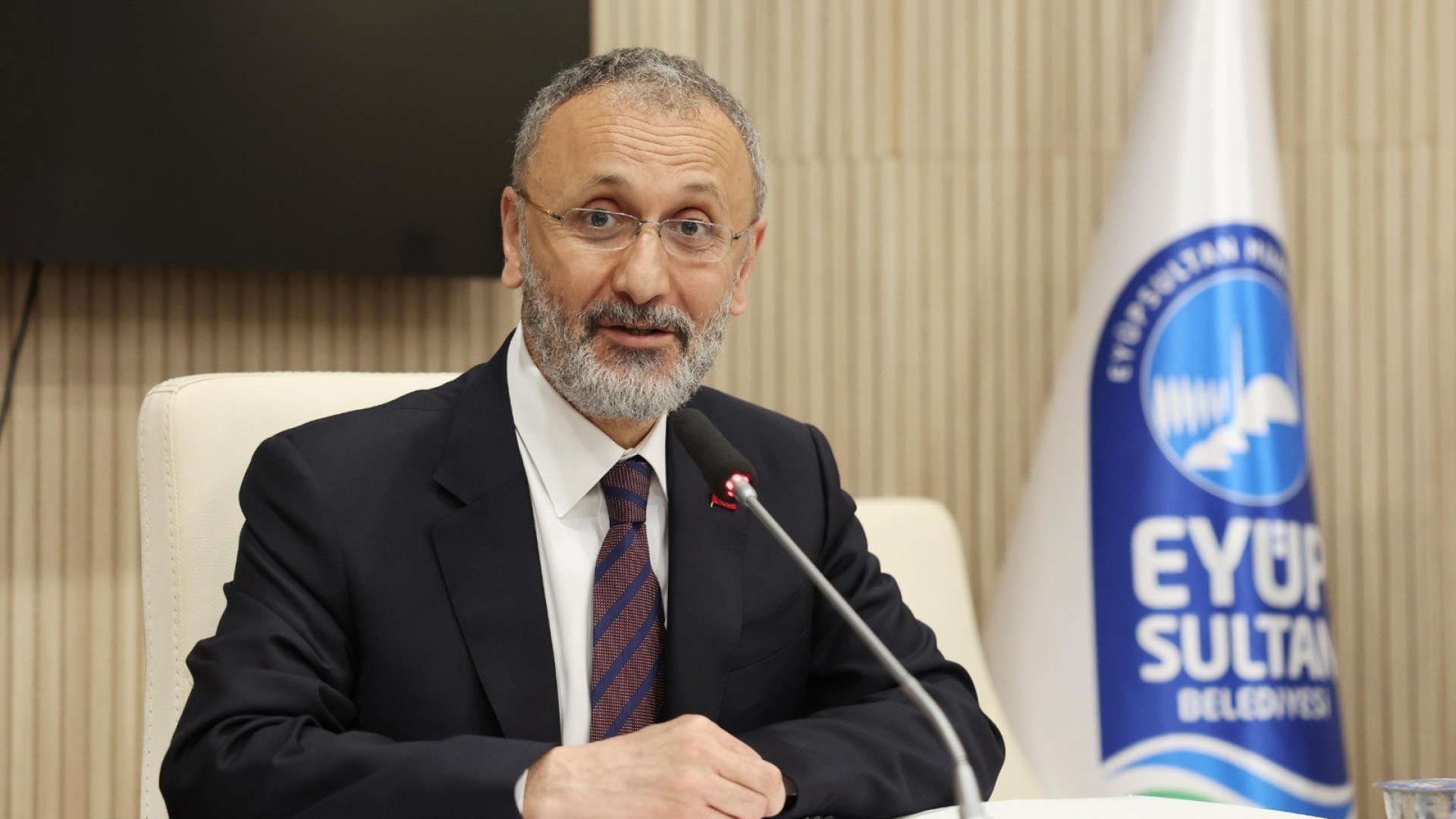 Eyüpsultan Belediyesi'ne operasyon! Bülent Özmen dahil 28 gözaltı