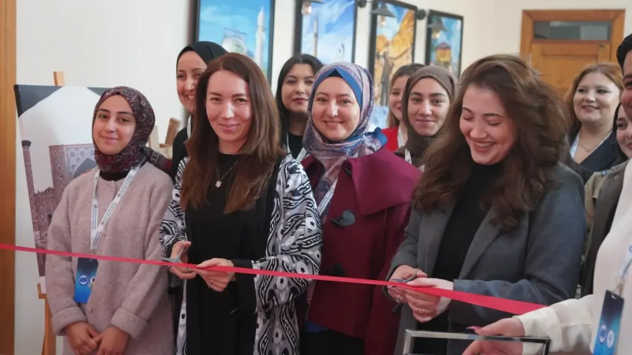 KMÜ Öğrencilerinin Objektifinden Türk Dünyası