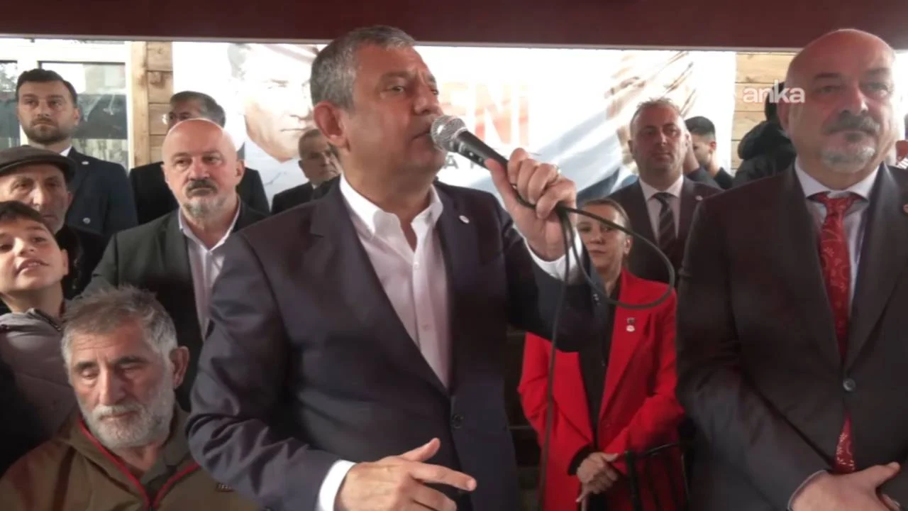 Özgür Özel, Erdoğan'a seslendi: Dünya kadar iftira attın 2 kuruş bulamadın, biz senin bakanında 2 milyar ispatladık
