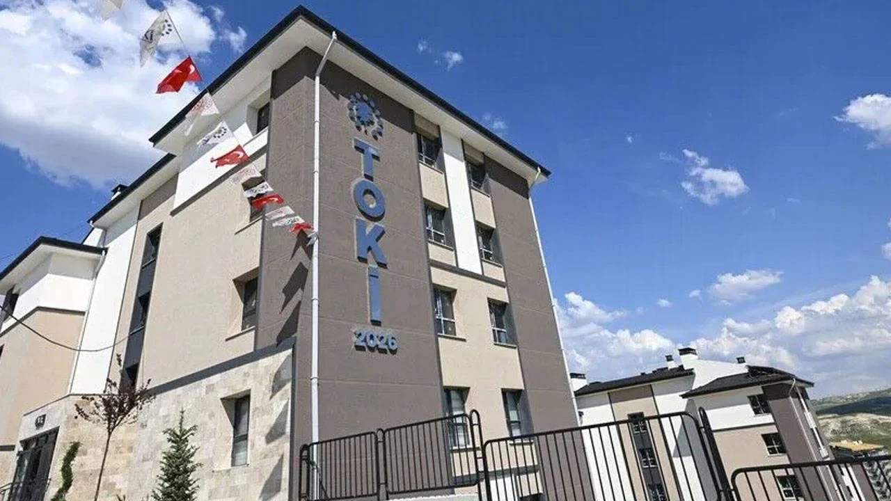 'Konut' iddiasıyla 17 kişi 90 milyon lira dolandırıldı: 8 gözaltı