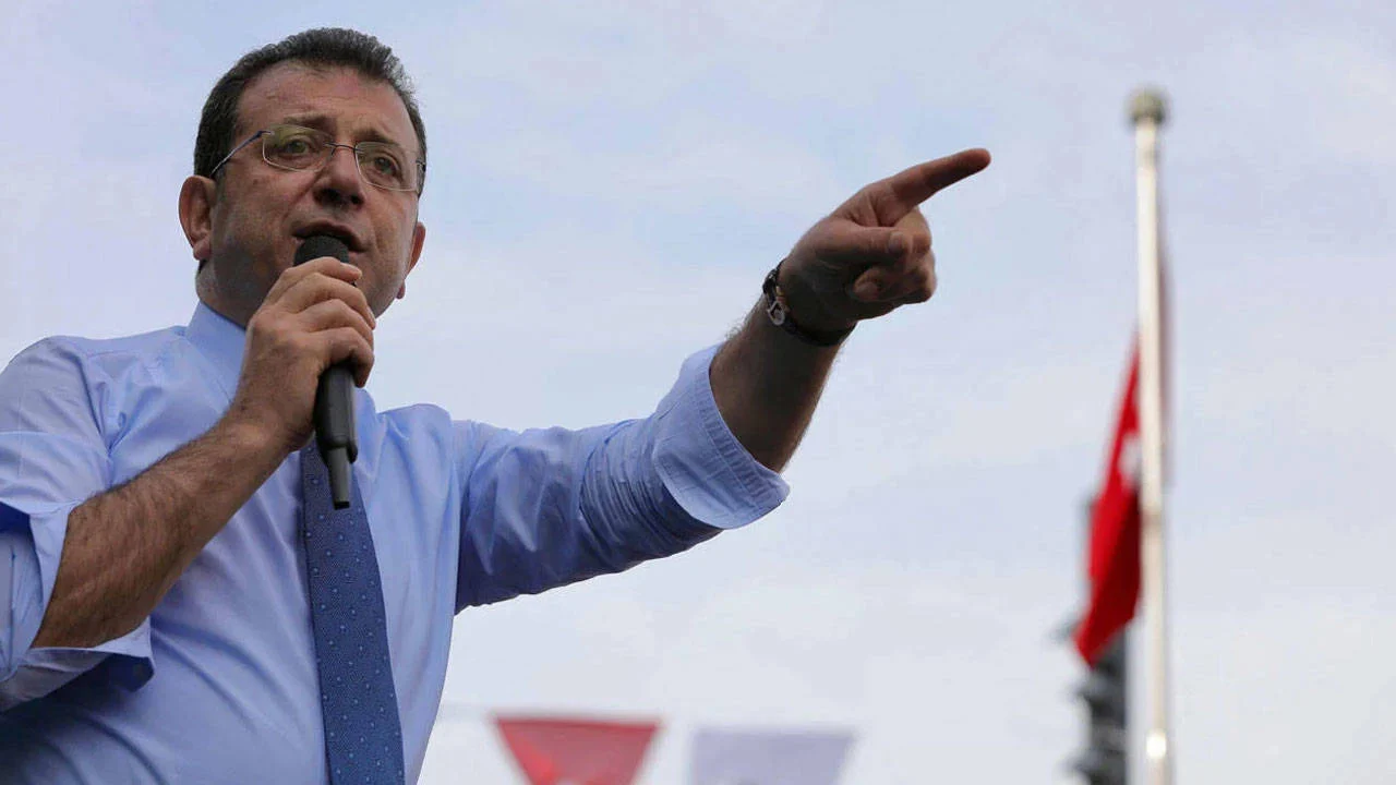 İmamoğlu'ndan iktidara vurgun tepkisi: "AK Parti hükümeti ve saray zihniyeti tamamen çökmüştür"
